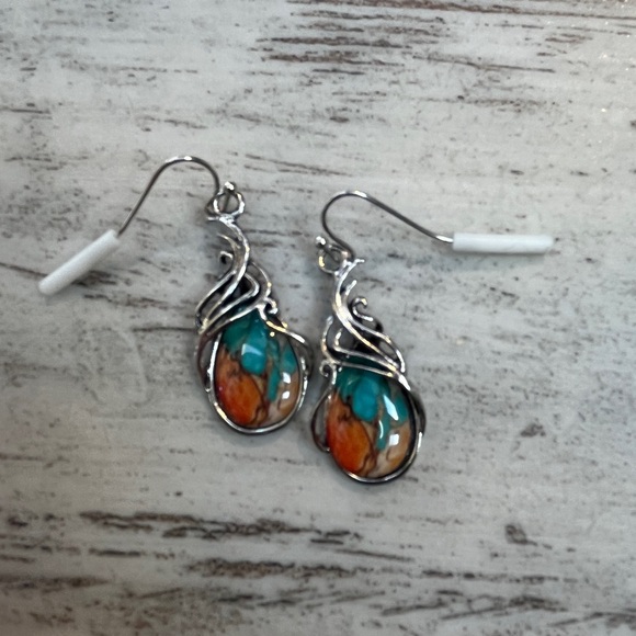 Bohemian Retro Turquoise Dangle Earrings - Picture 5 of 8